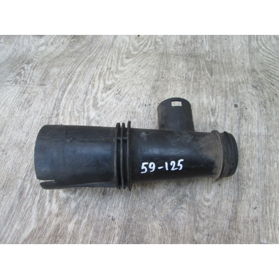  Патрубок воздушного фильтра к  Renault  Laguna,  1996