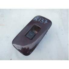  Кнопка стеклоподъемника к  Nissan  Maxima,  1999