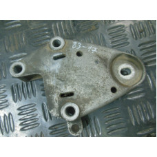  Кронштейн двигателя к  Renault  Laguna,  1998