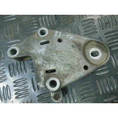  Кронштейн двигателя к  Renault  Laguna,  1998