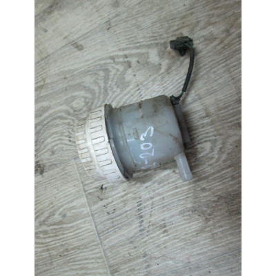  Бачок тормозной жидкости к  Mitsubishi  Lancer,  1994