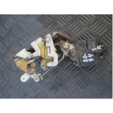  Замок двери задней правой к  Mitsubishi  Galant,  1998