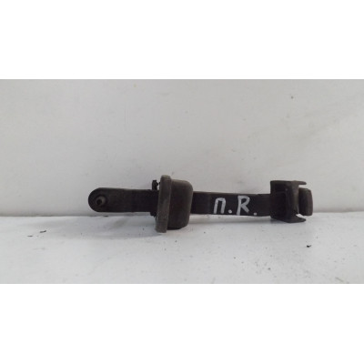 Ограничитель открывания двери передней к  Mitsubishi  Colt,  1998