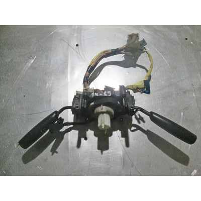  Переключатель подрулевой (стрекоза) к  Mazda  323,  1997