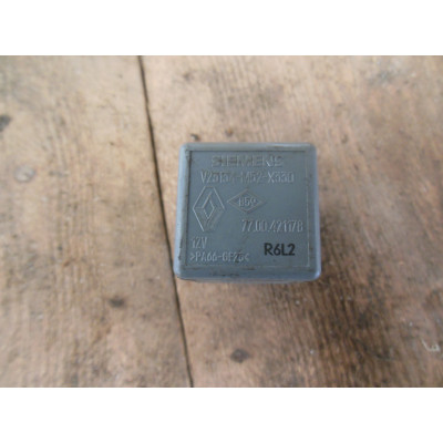  Реле (прочие) к  Renault  Laguna,  1999