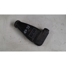  Патрубок воздушного фильтра к  Ford  Escort,  1998