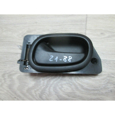  Ручка внутренняя передняя левая к  Renault  Laguna,  1997