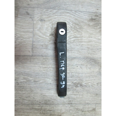  Ручка наружная передняя левая к  Volvo  440,  1995