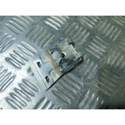  Кронштейн к  Audi  100,  1989