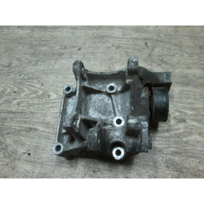 Кронштейн компрессора кондиционера к  Rover  416,  1998