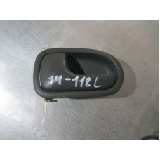  Ручка внутренняя передняя левая к  Mazda  323,  1997