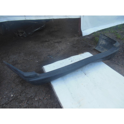  Бампер задний к  Nissan  Primera,  1993