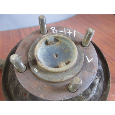  Ступица задняя левая к  Mitsubishi  Galant,  1995