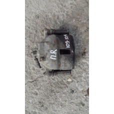  Суппорт передний правый к  Nissan  Primera,  1997