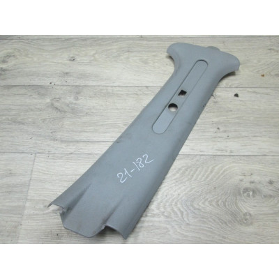  Обшивка стойки центральной правой к  Renault  Laguna,  1997