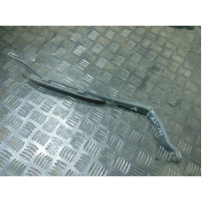  Щеткодержатель (поводок стеклоочистителя, дворник) к  Rover  416,  1997