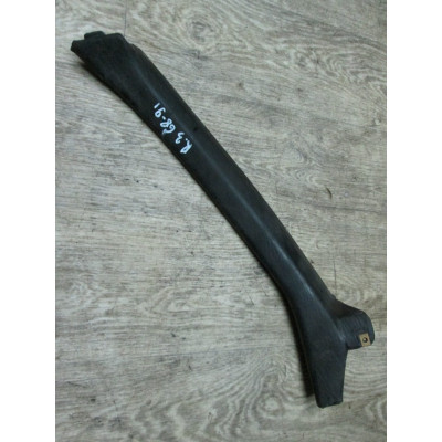  Обшивка двери задней правой (дверная карта) к  Audi  100,  1989