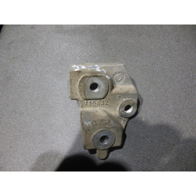  Кронштейн двигателя к  Citroen  Xsara,  1998