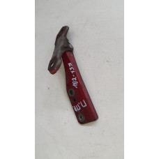  Петля капота правая к  Nissan  Sunny,  1993