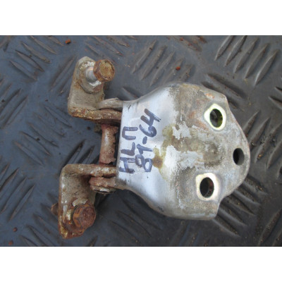  Петля двери передней левой к  Mitsubishi  Galant,  1998