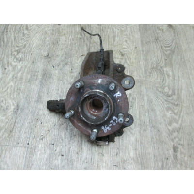  Кулак поворотный правый к  Ford  Focus,  2007