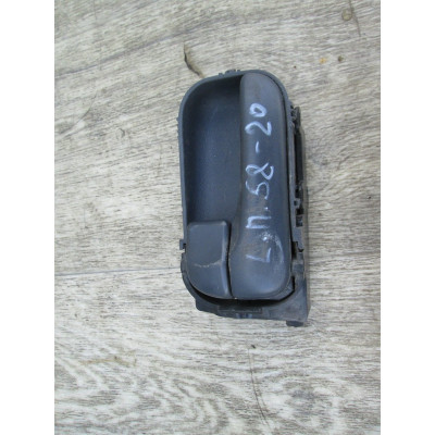  Ручка внутренняя передняя левая к  Nissan  Almera,  2000