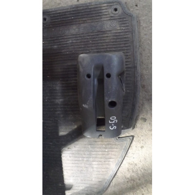  Кожух рулевой колонки к  Mitsubishi  Colt,  1998