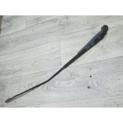  Щеткодержатель (поводок стеклоочистителя, дворник) к  Renault  Laguna,  1997