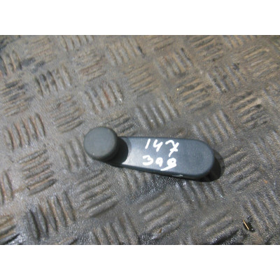  Ручка стеклоподъемника к  Alfa Romeo  146,  1999