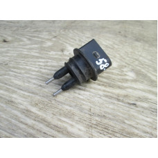  Датчик уровня омывающей жидкости к  Volkswagen  Passat,  1998