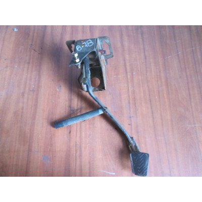  Педаль сцепления к  Mitsubishi  Galant,  1995