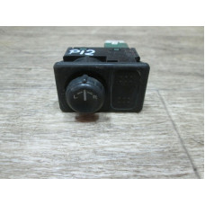  Кнопка (выключатель) к  Nissan  Primera,  1999