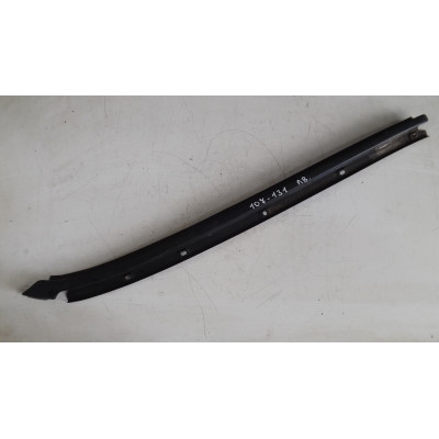  Молдинг стекла лобового к  Citroen  Xsara,  1998