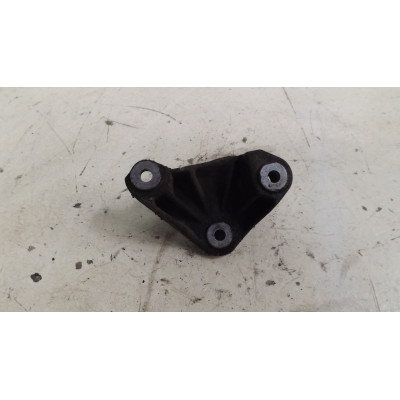  Кронштейн КПП к  Opel  Astra,  1996