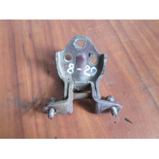  Петля двери к  Mitsubishi  Galant,  1995