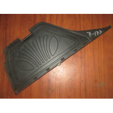  Бардачок к  Daewoo  Nubira,  2000