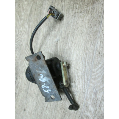  Педаль газа к  Opel  Omega,  1997