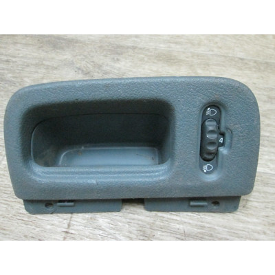  Кнопка (выключатель) к  Renault  Megane,  1999