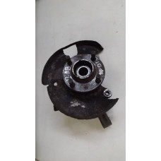  Кулак поворотный левый к  Nissan  Sunny,  1993