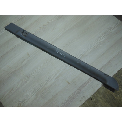  Направляющая шторки багажника (салазки) к  Nissan  Primera,  2001