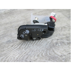  Замок двери задней правой к  Toyota  Camry,  1992