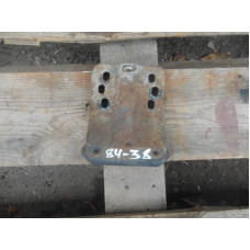  Кронштейн крепления бампера переднего к  Audi  100,  1989