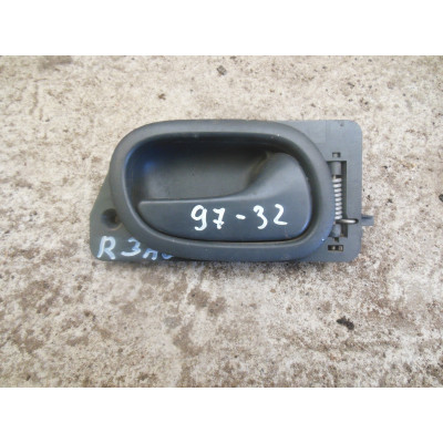  Ручка внутренняя задняя правая к  Renault  Laguna,  1999