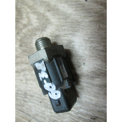  Датчик давления масла к  Renault  Scenic,  1999