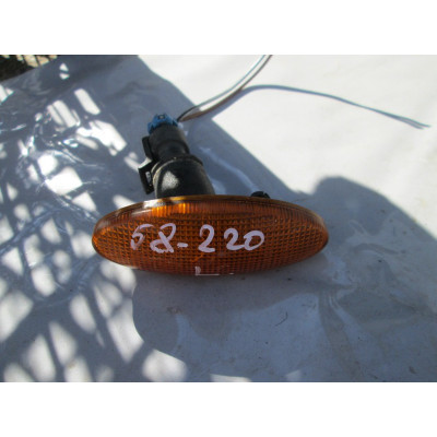  Повторитель передний левый к  Nissan  Primera,  1998