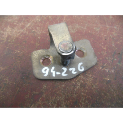  Ответная часть (скоба) замка двери к  Opel  Vectra,  1998