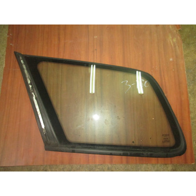  Стекло кузовное боковое левое к  Fiat  Marea,  1999