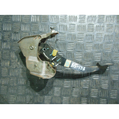 Педаль тормоза к  Nissan  Primera,  2001