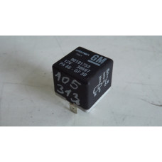  Реле (прочие) к  Opel  Zafira,  2000