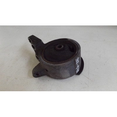  Подушка крепления двигателя к  Nissan  Sunny,  1993